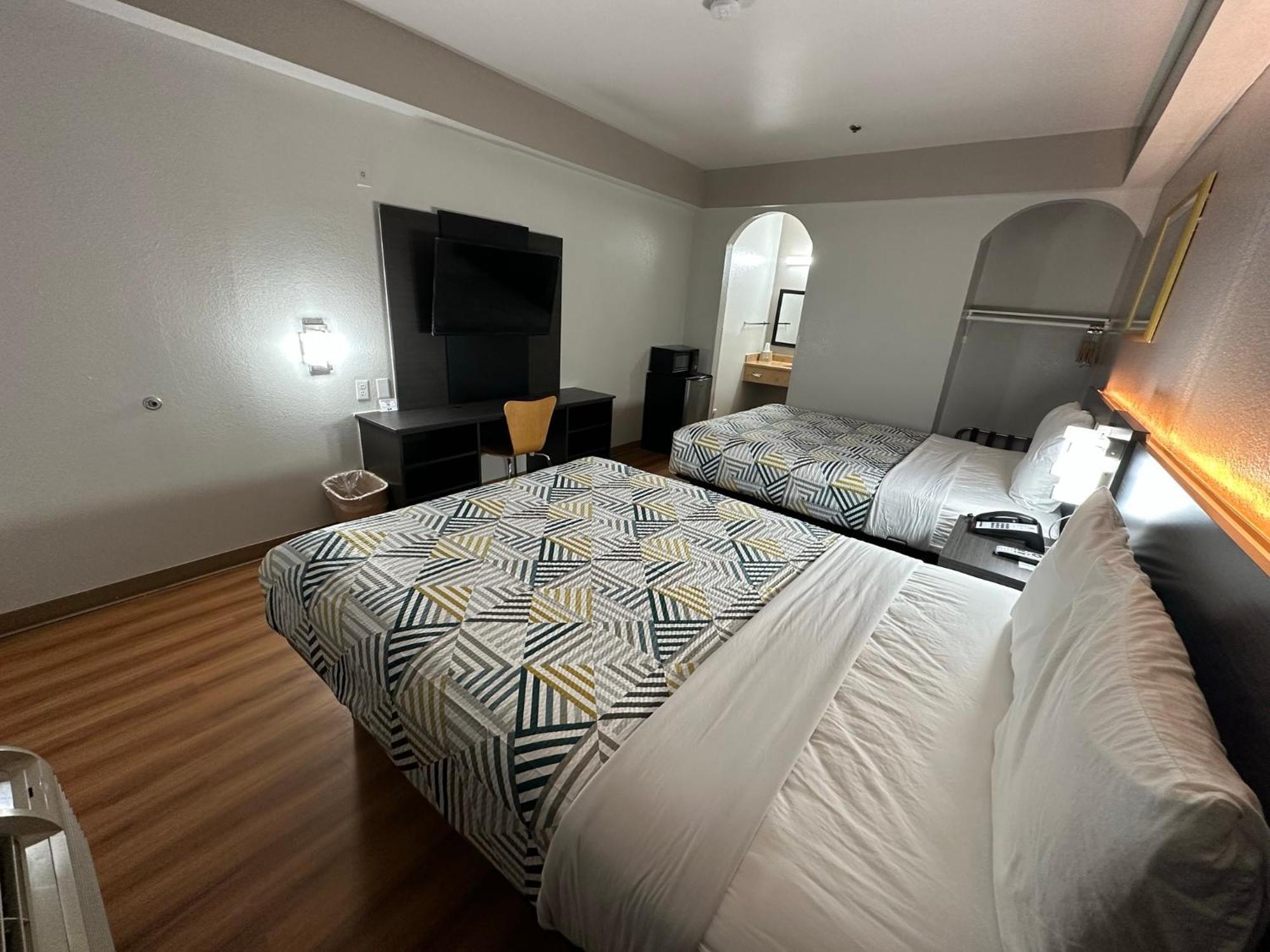 Motel 6 Alvarado Tx Экстерьер фото