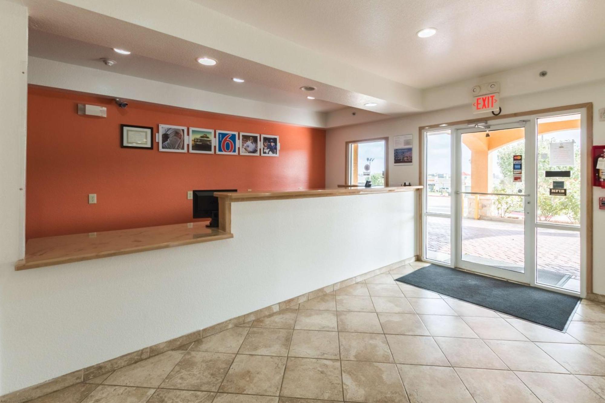 Motel 6 Alvarado Tx Экстерьер фото