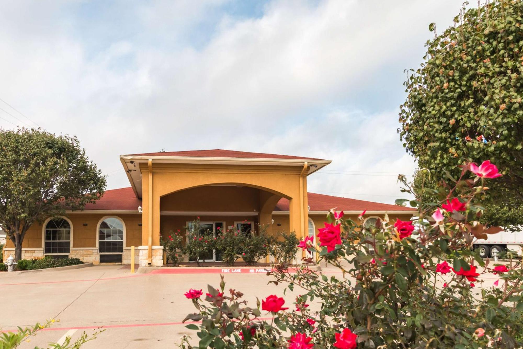 Motel 6 Alvarado Tx Экстерьер фото